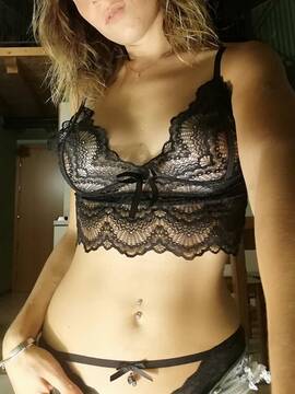 Public Photo of Ewa